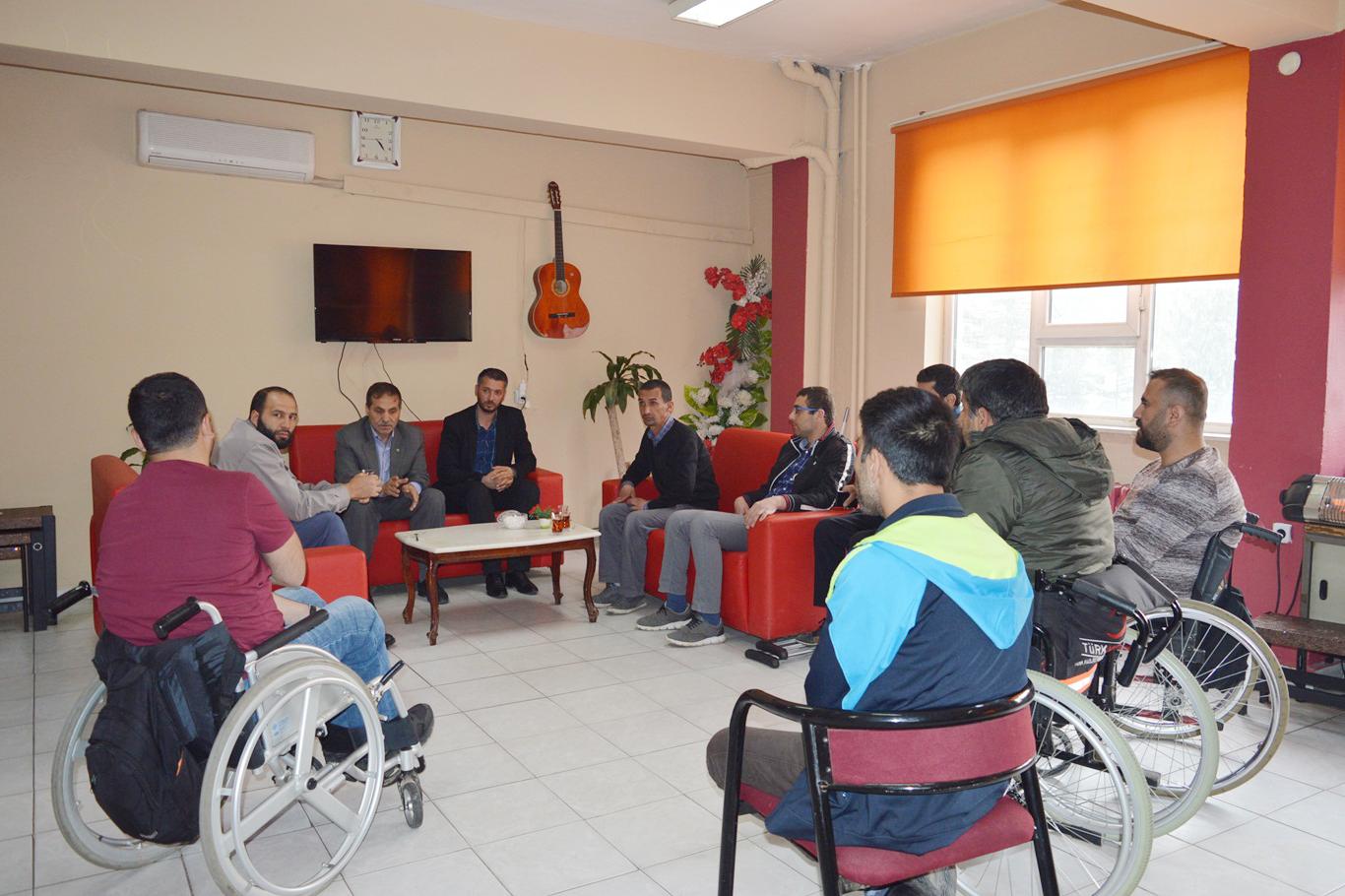 HÜDA PAR Bitlis milletvekili aday adayından engellilere ziyaret